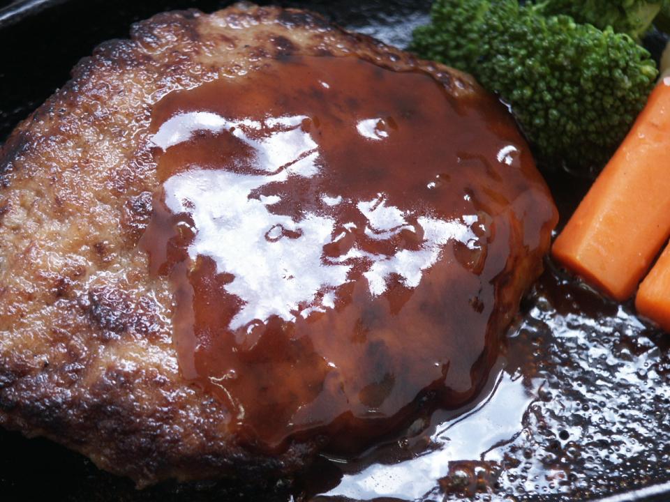 松阪肉入りハンバーグ